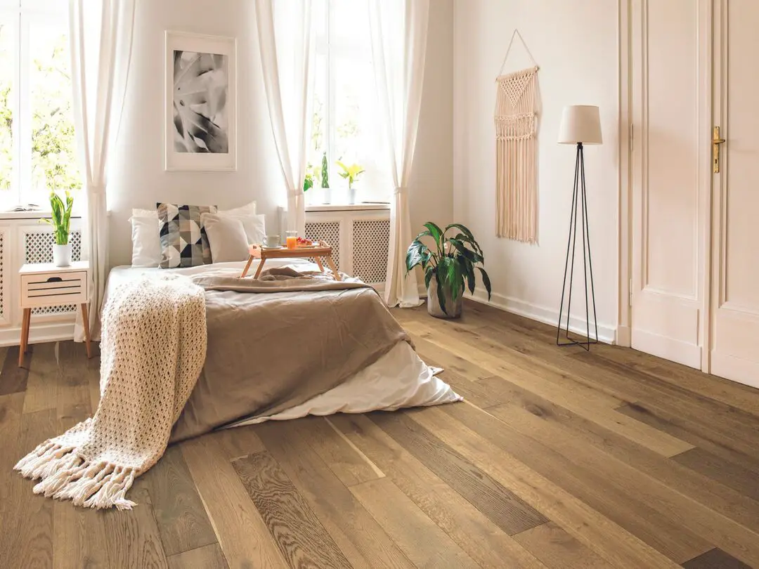 Hardwood_flooring_in_a_bohemian_bedroom